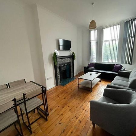 Spacious Flat For 6 City Center Gs305 Sheffield Buitenkant foto