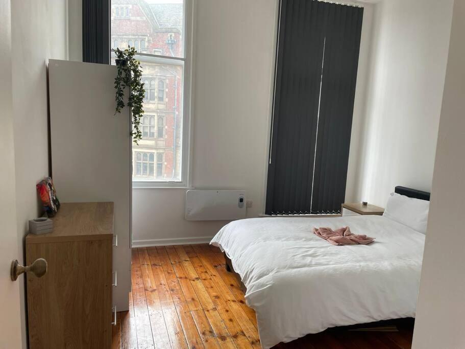 Spacious Flat For 6 City Center Gs305 Sheffield Buitenkant foto