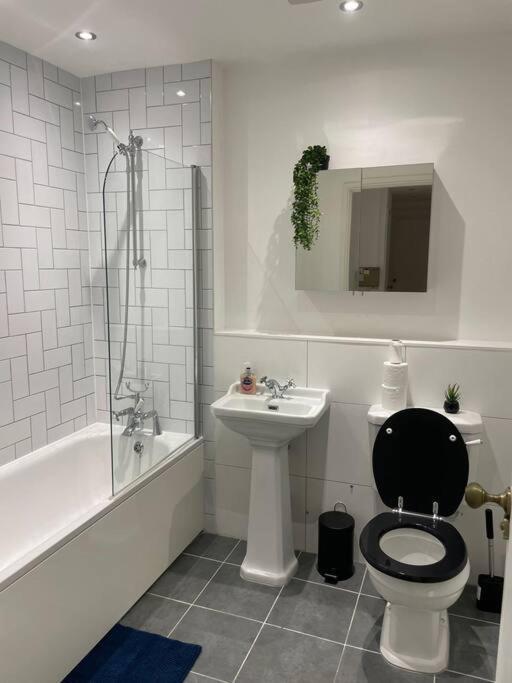 Spacious Flat For 6 City Center Gs305 Sheffield Buitenkant foto
