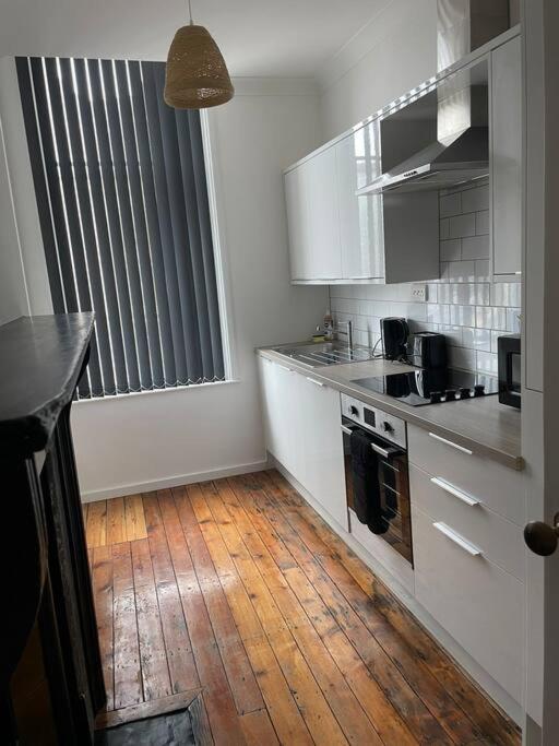 Spacious Flat For 6 City Center Gs305 Sheffield Buitenkant foto